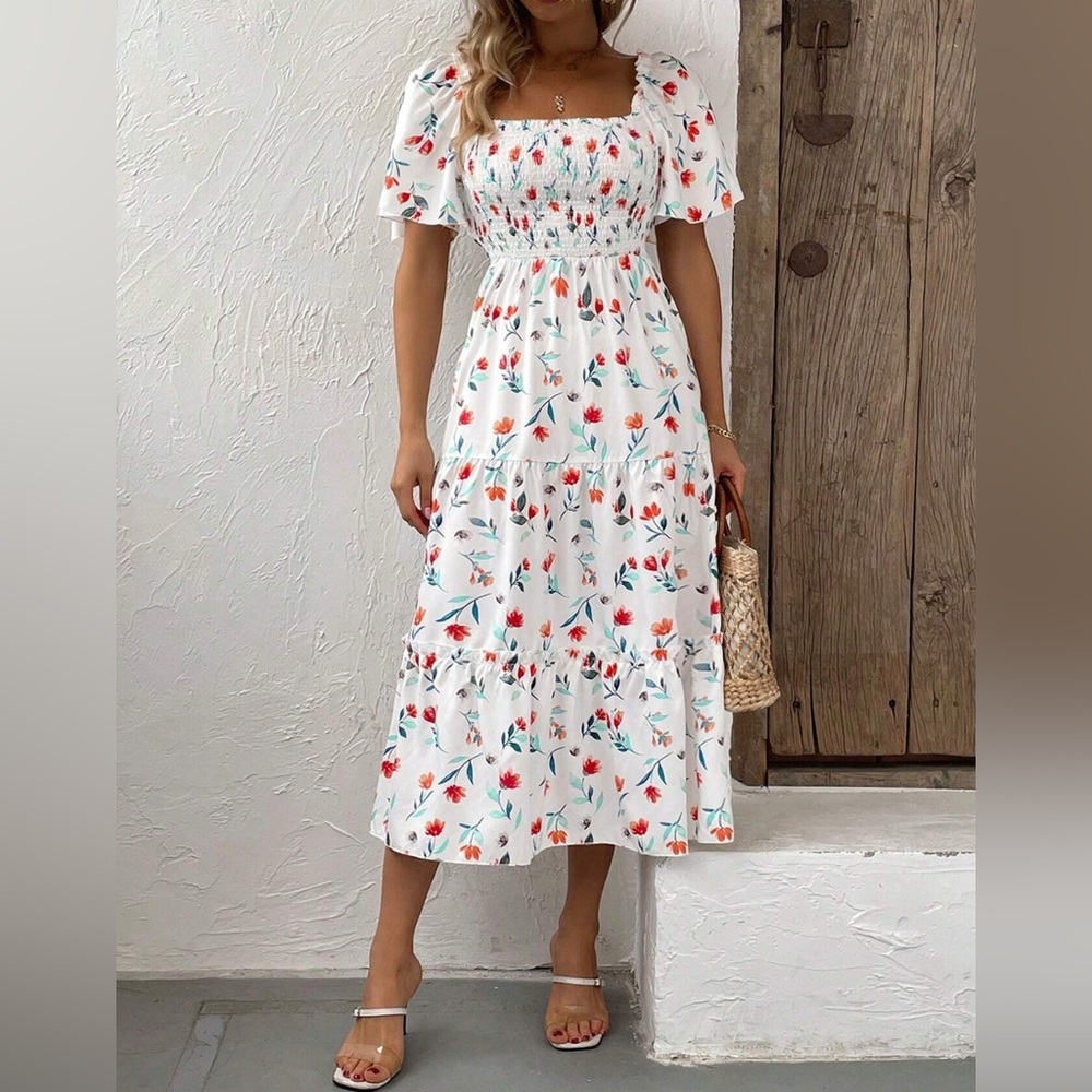 Boho Floral Print Square Neck Butterfly Sleeve Ruffle Hem Dress - Picture 4 of 9